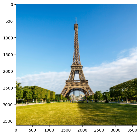 Blurred Eiffel Tower